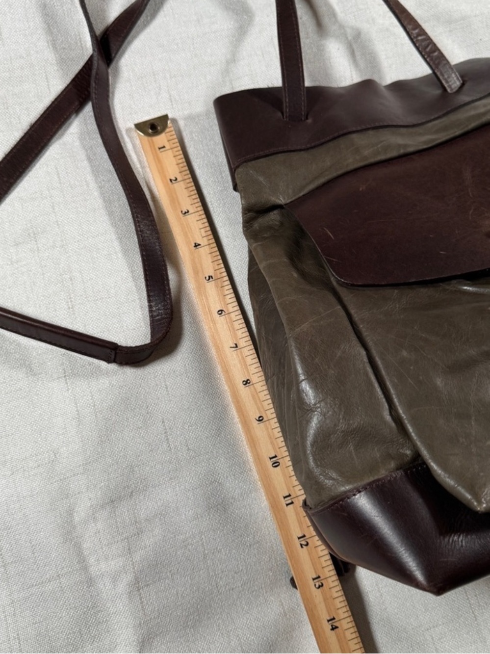 m0851 Leather Convertible Backpack Tote Bag Two Tone Olive Brown Made in Canada - Picture 6 of 14